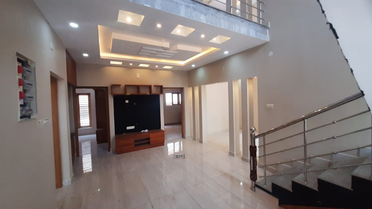 20 cents of Land in Kundanoor, Maradu