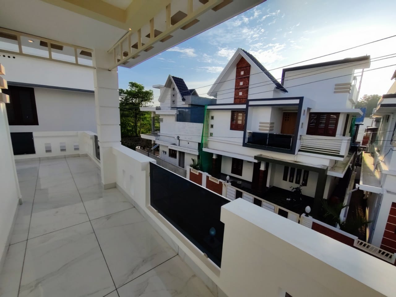 4BHK Brandnew Villa with 4.25Cent Land2000sqft - for sale in Kuzhivelipady, Kochi ( Ernakulam ), Kerala