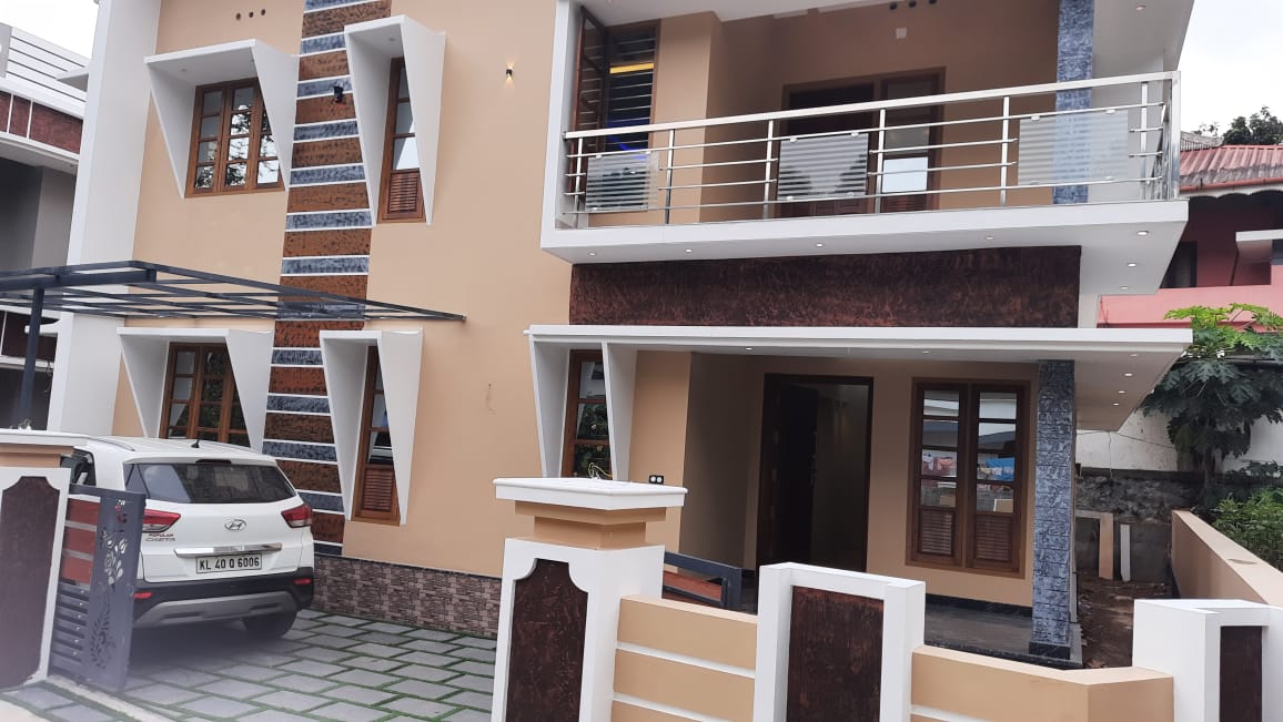 4BHK Brandnnew House with 5Cent Land 2500sqft - for sale in Pallikkara, Kochi ( Ernakulam ), Kerala