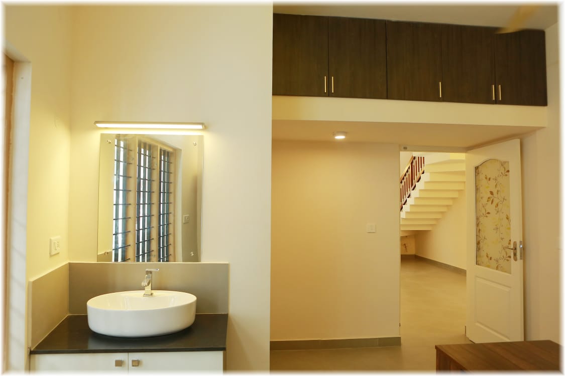 4BHK Semifurnished House2000sqft