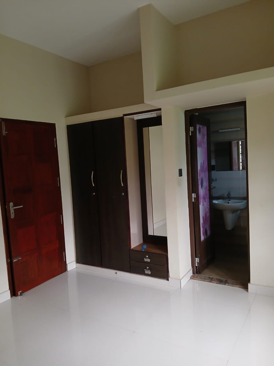 4BHK Semifurnished House2500sqft