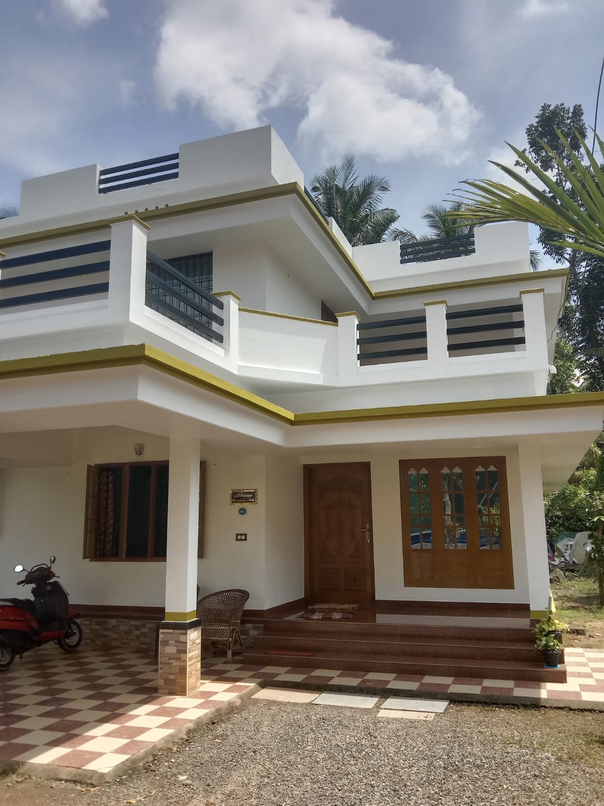 10 Cents of Commercial property with old house Palarivattom