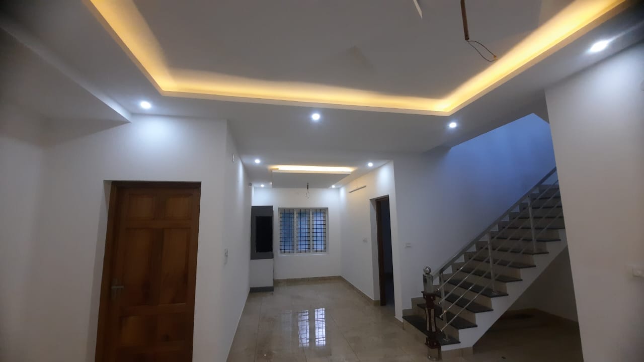 9.5 cent of Residential Plot in Eroor, Tripunithra
