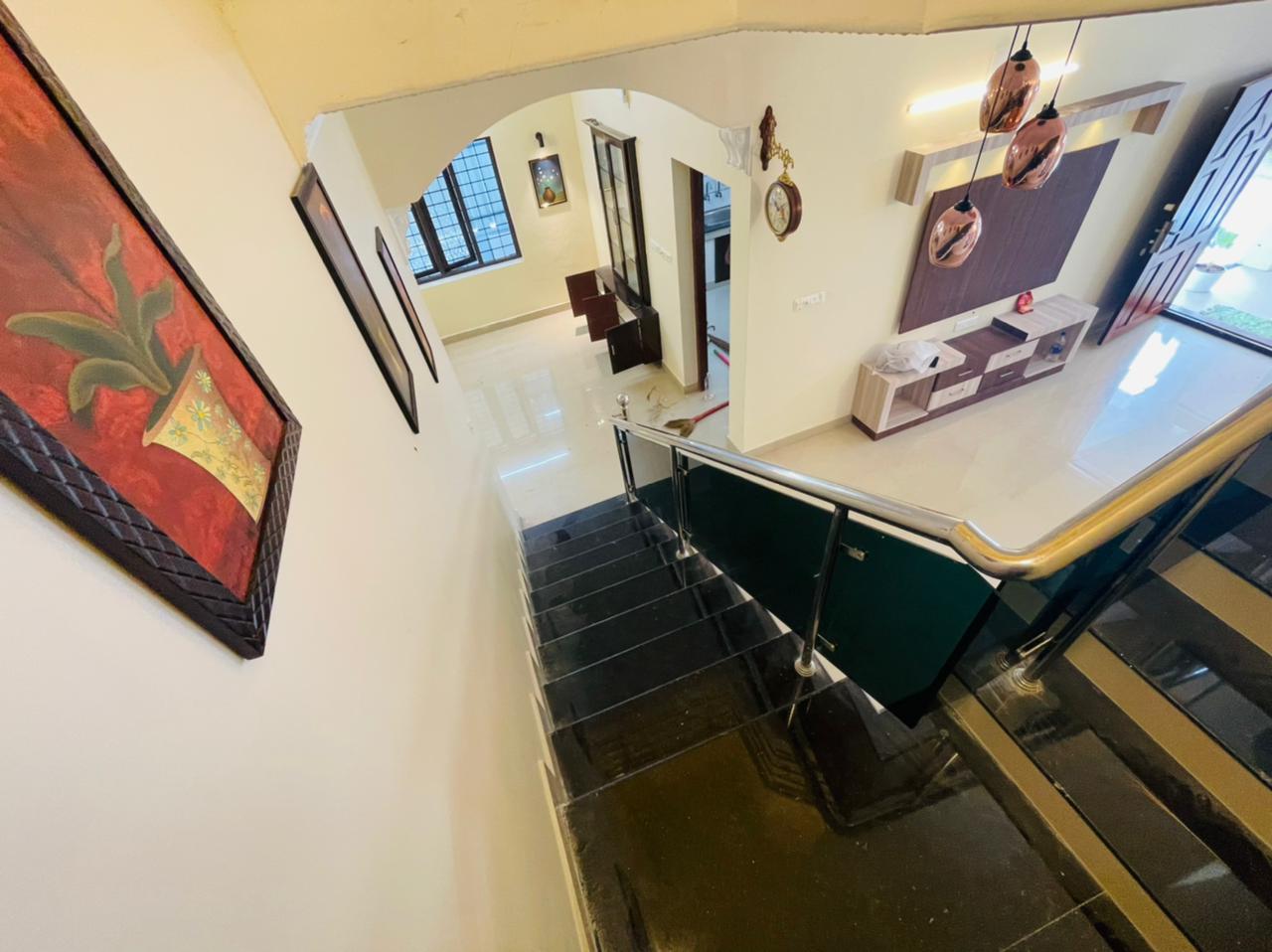 4BHK Semifurnished House with 4.75 Cents land2500sqft - for sale in Kakkanad, Kochi ( Ernakulam ), Kerala