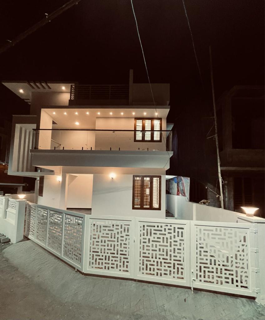 5BHK Brandnew House with 4.75cent2250sqft