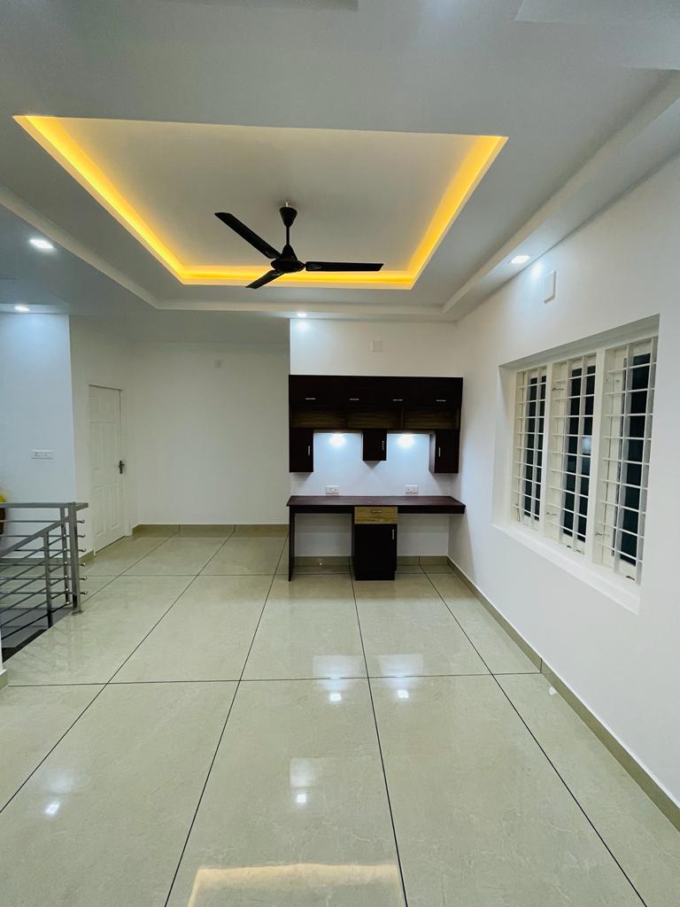 5BHK Brandnew House with 4.75cent2250sqft
