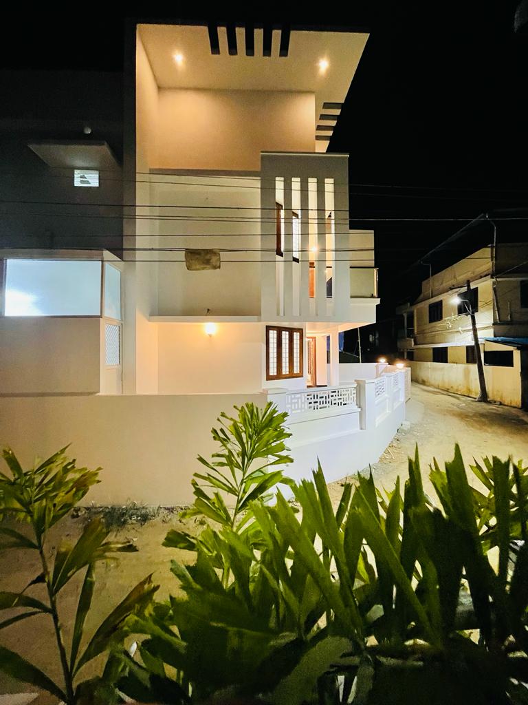 5BHK Brandnew House with 4.75cent2250sqft