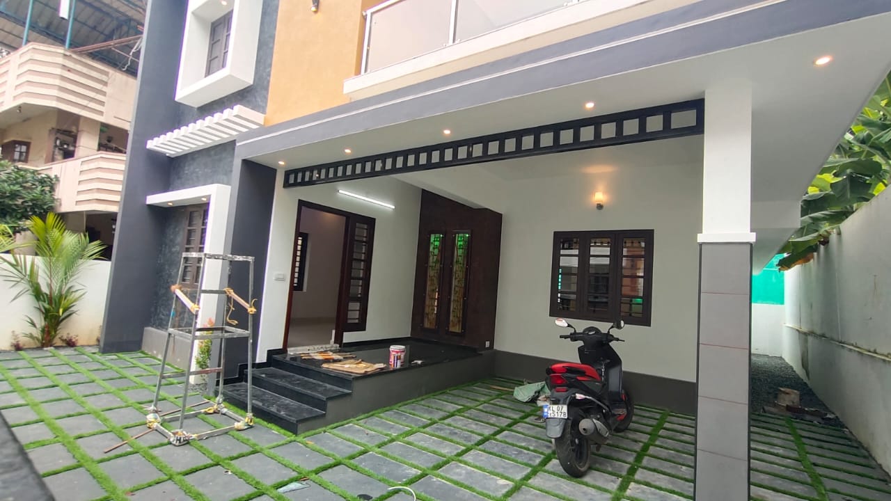 4BHK Semifurnished House with 4 Cents Land2000sqft - for sale in Vazhakkala, Kochi ( Ernakulam ), Kerala