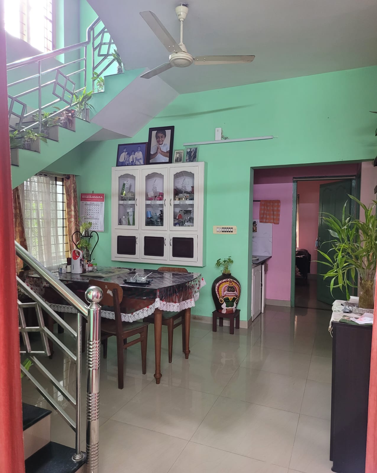3BHK Fully Furnished Flat in Marine Drive, 2200sqft