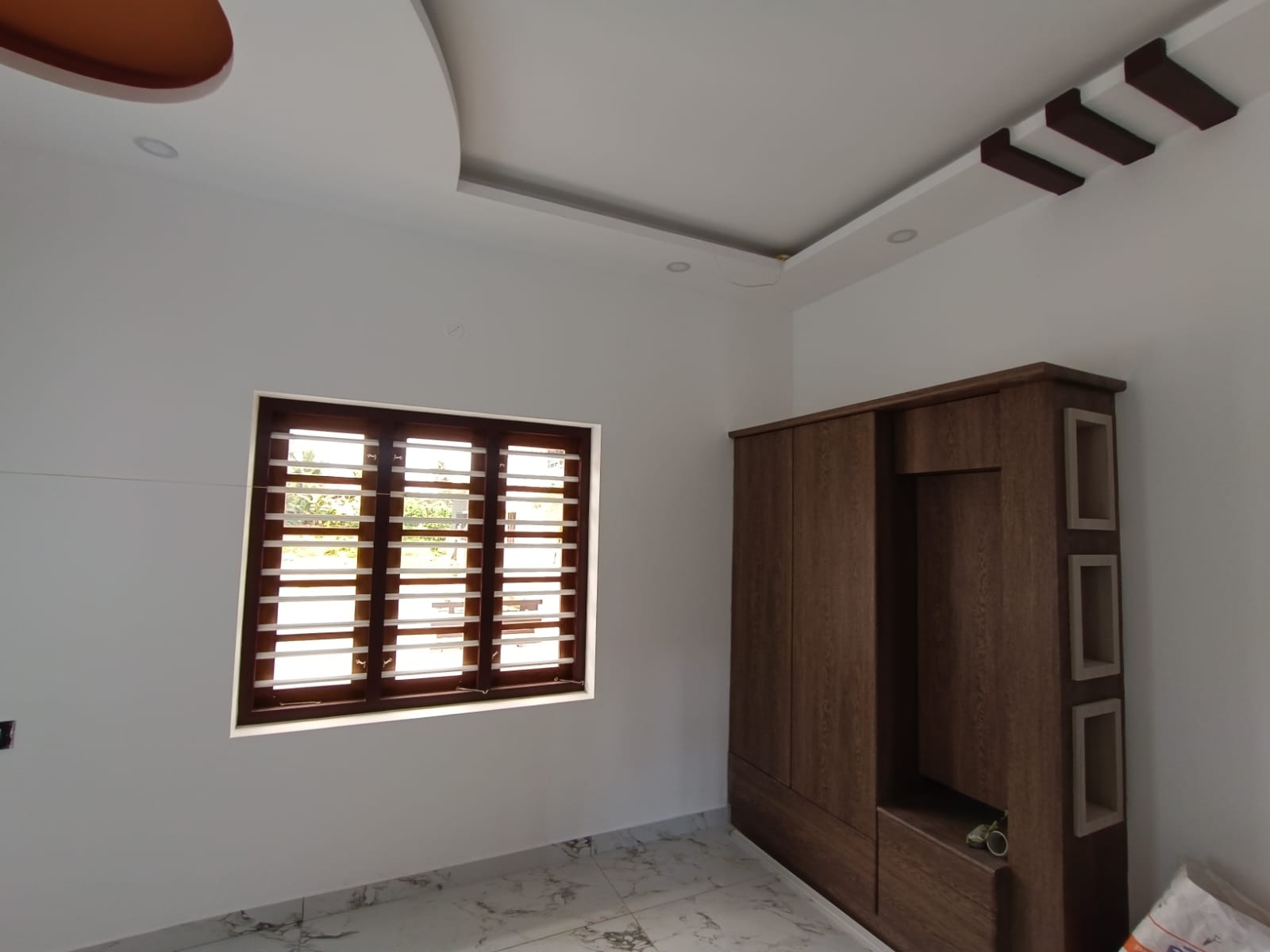 3BHK Semifurnished House 1300sqft