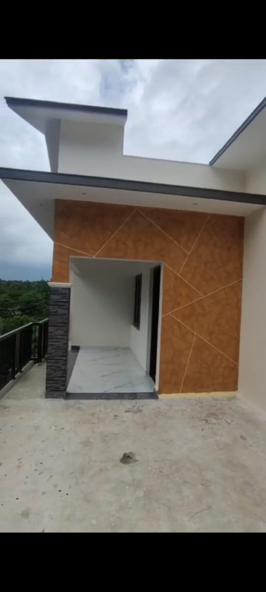 4BHK Semifurnished House with 5Cent.2400sqft