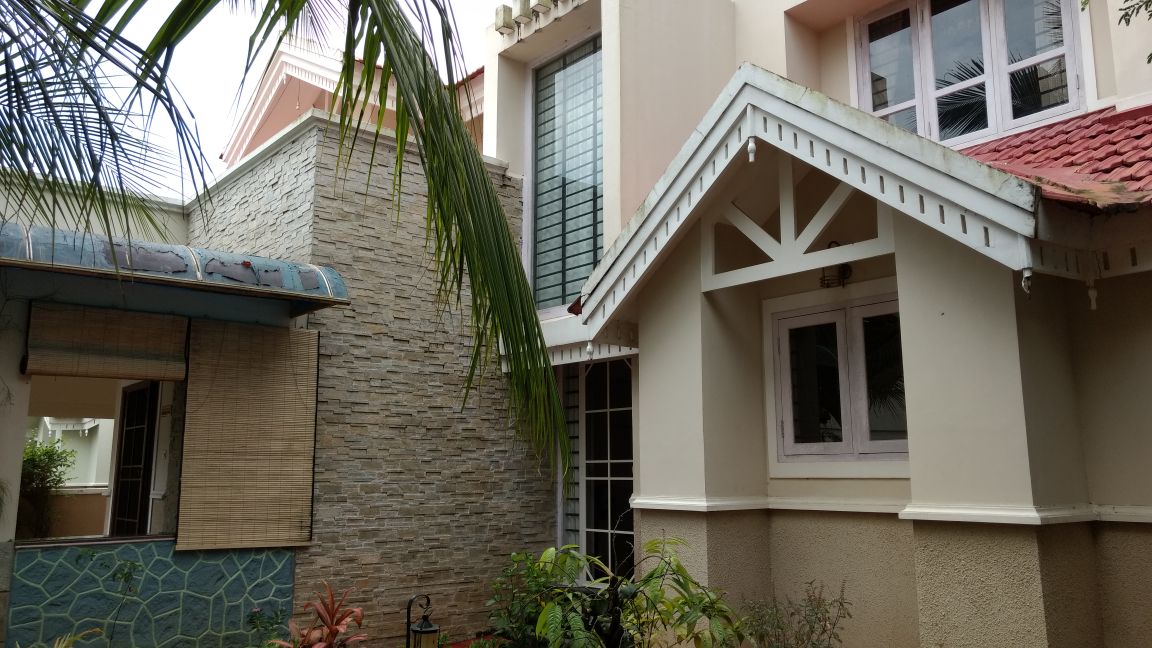 4BHk Semifurnished Posh Villa3300sqft