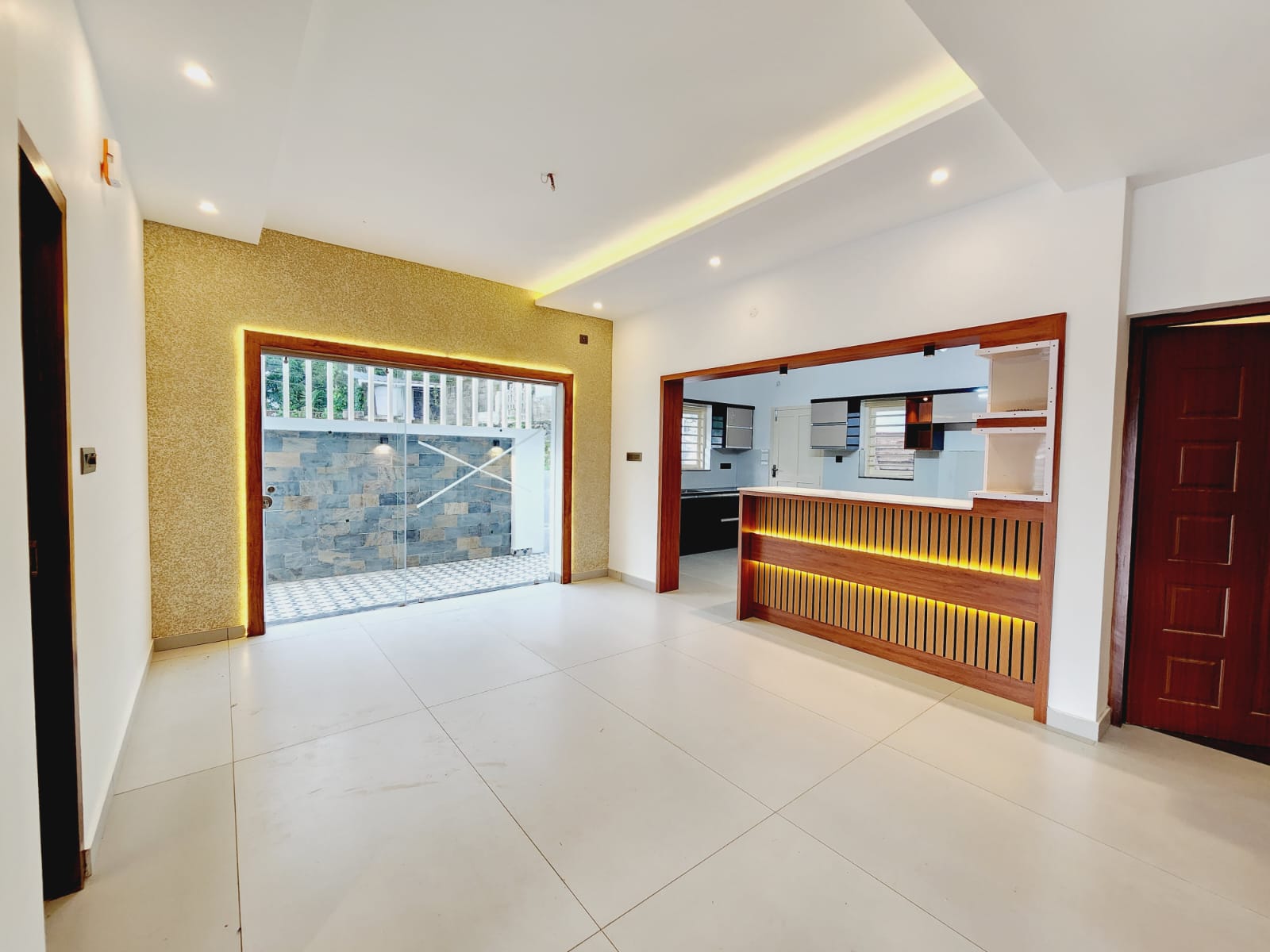 5BHK Brandnew House with 5cent2400sqft