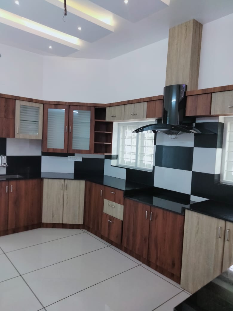 5BHK Semifurnished House2600sqft