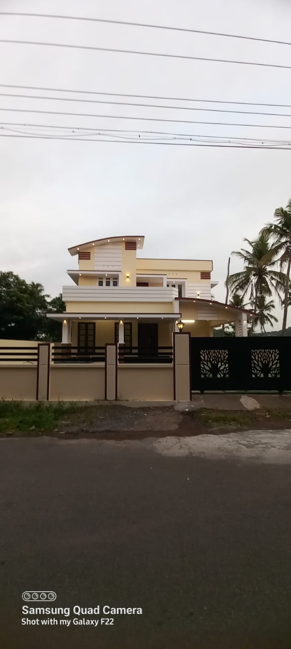 3BHK Semifurnished Flat,1140sqft in Thevara