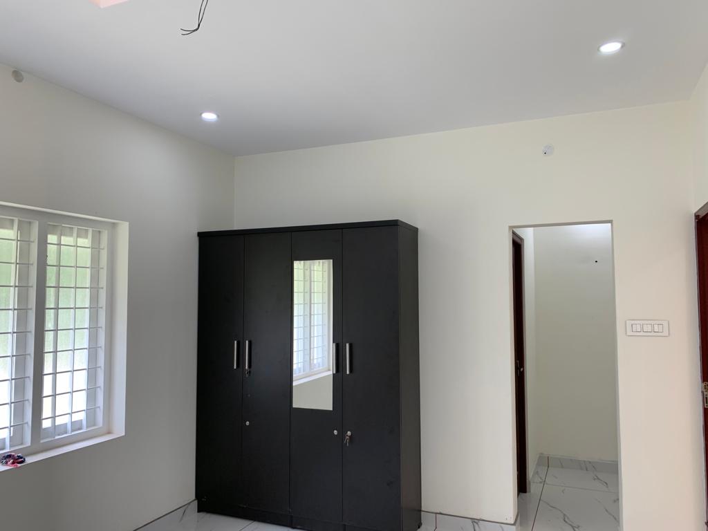 3BHK Semifurnished Flat,1140sqft in Thevara