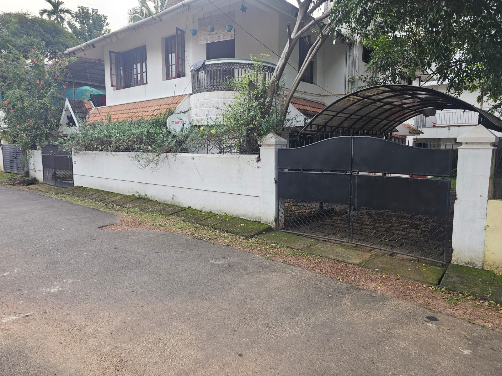 6.50cent of Residential Land with old house