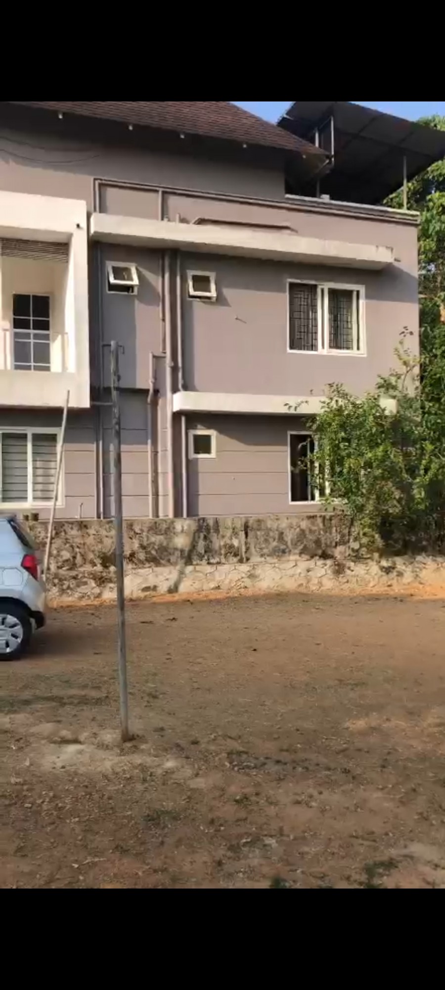 4BHK Semifurnished House 2000sqft - for sale in Pallikkara, Kochi ( Ernakulam ), Kerala