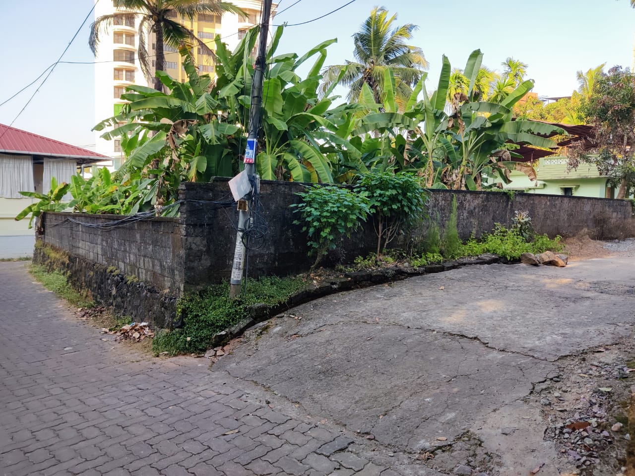 3BHK Semifurnished House1800 sqft