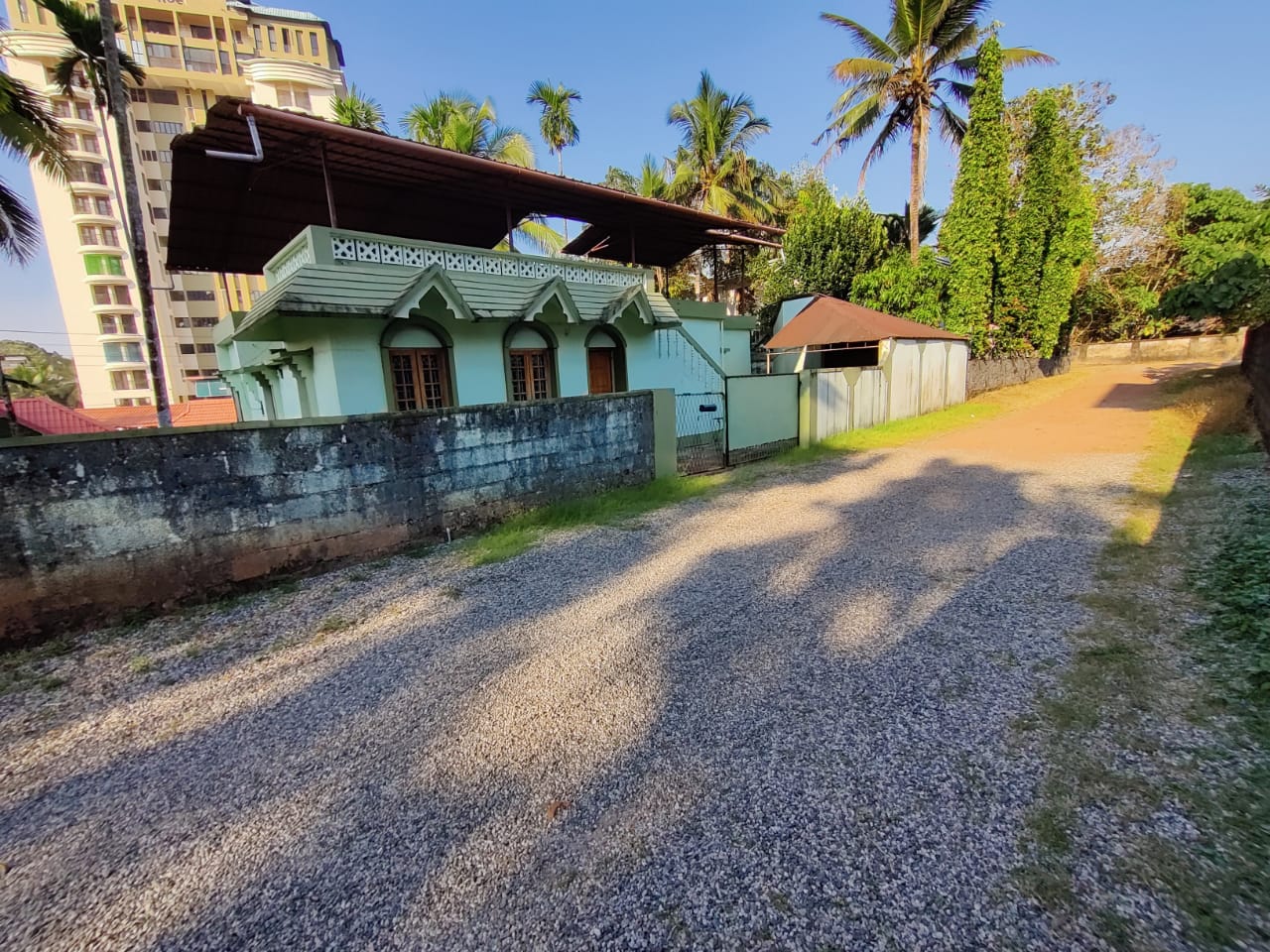 3BHK Semifurnished House1800 sqft