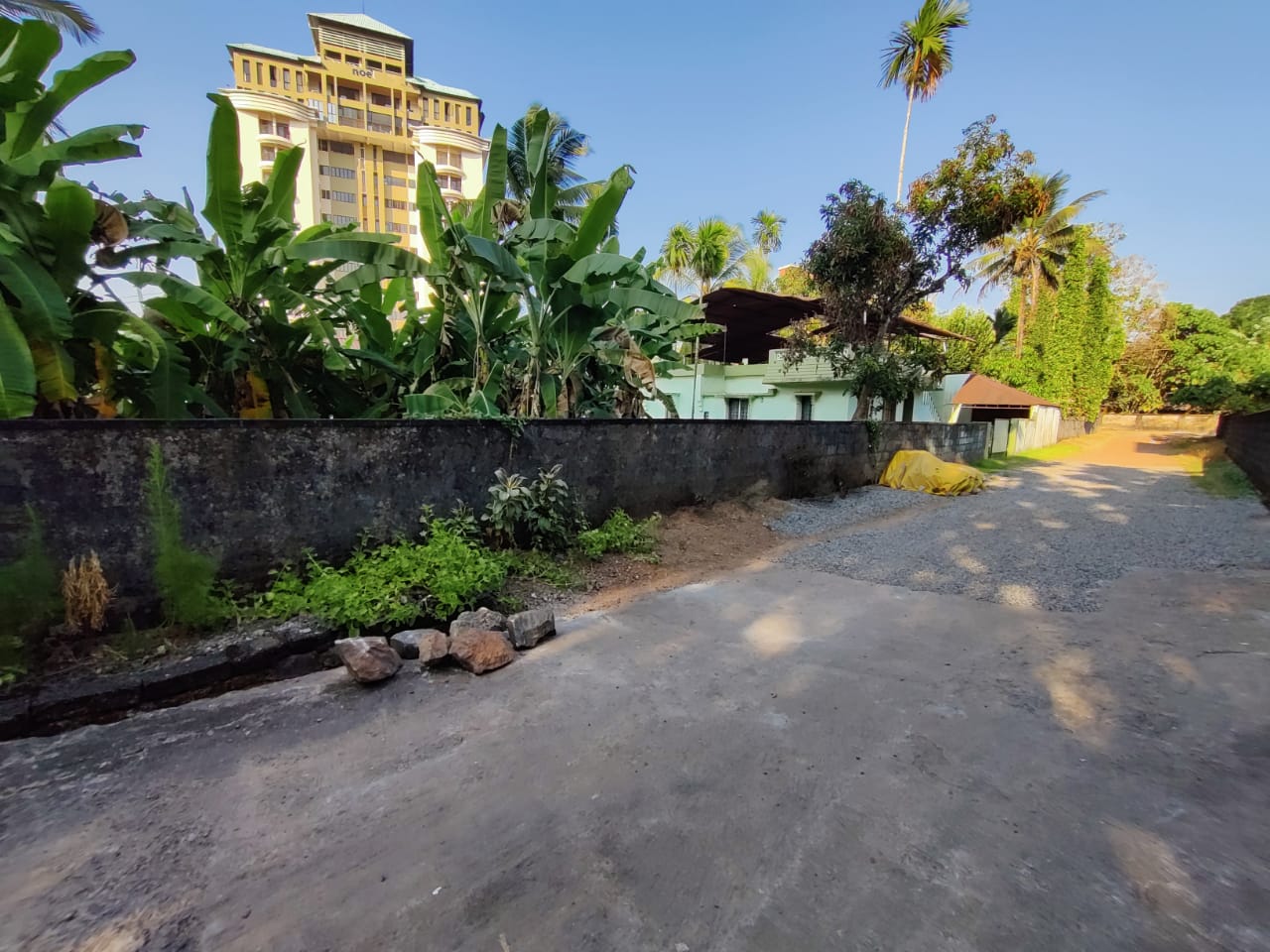 3BHK Semifurnished House1800 sqft