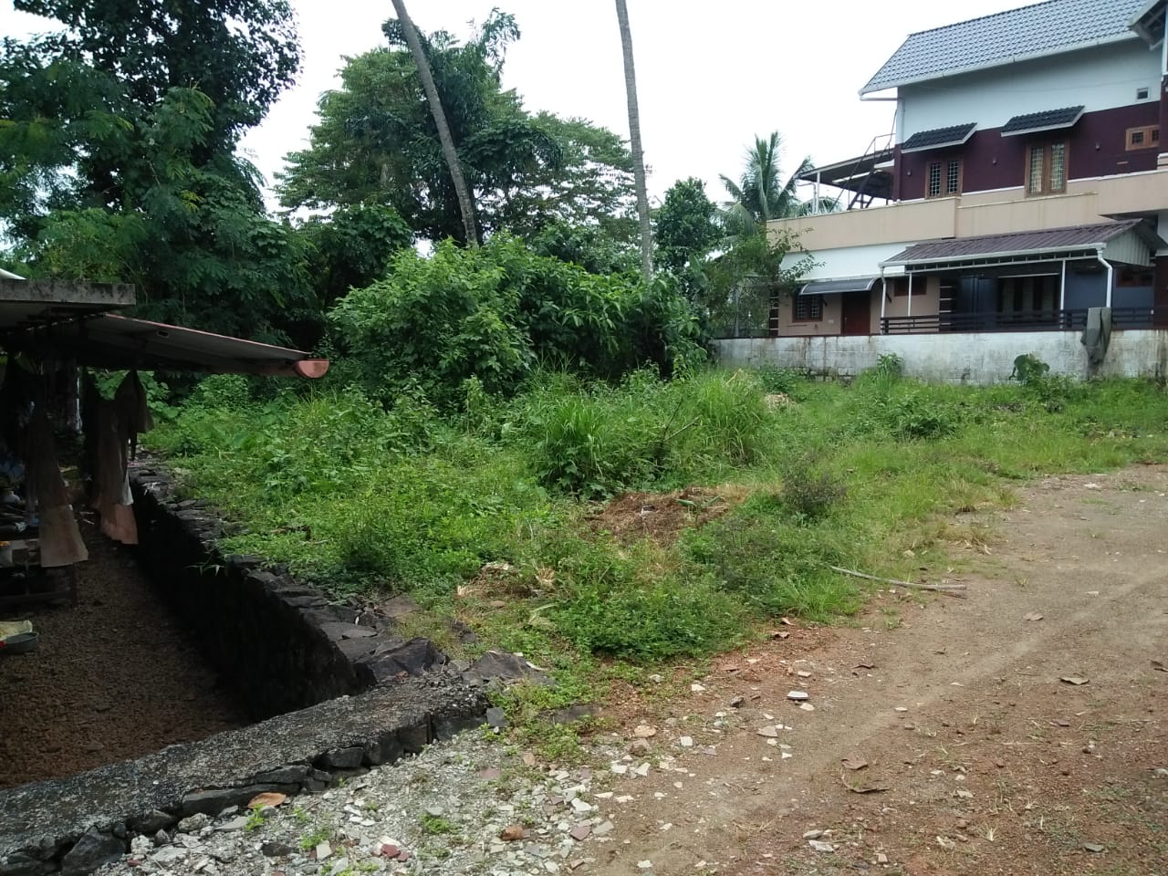 9 Cents of Land - for sale in Pallikkara, Kochi ( Ernakulam ), Kerala