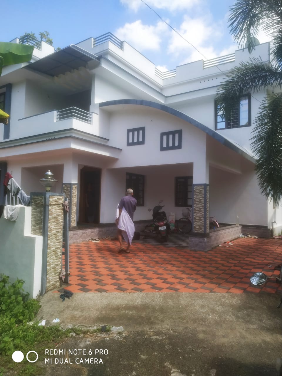 4BHK Semifurnished House1800sqft