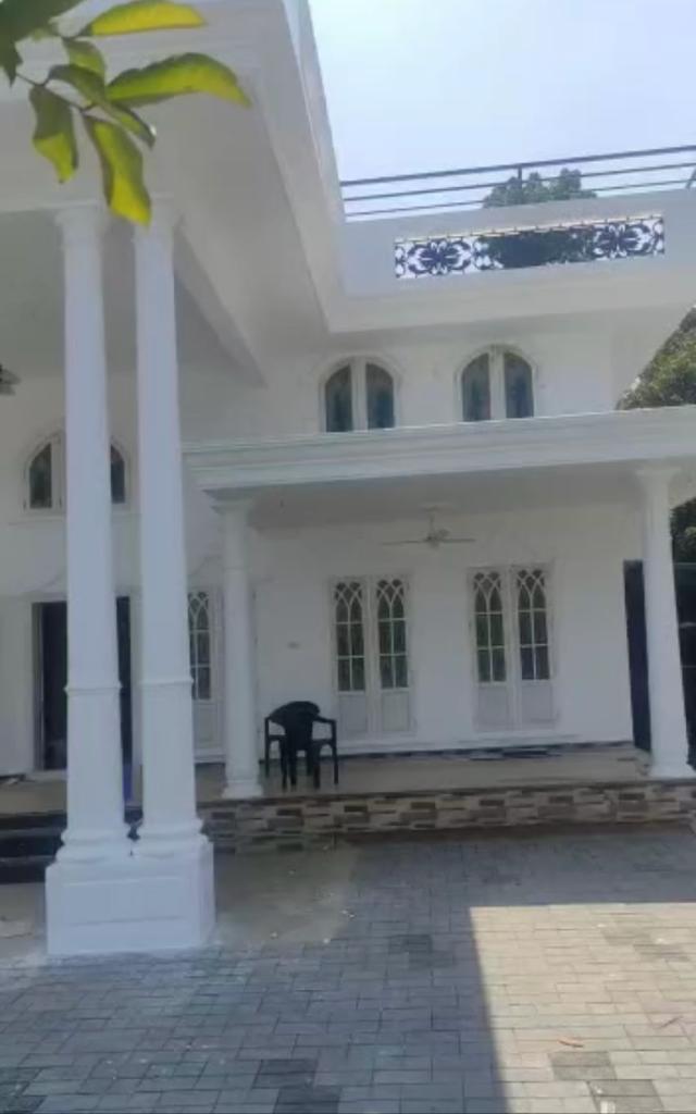 5500 sqft, 3BHK waterfront house - for sale in Kalady Perumbavoor, Kochi ( Ernakulam ), Kerala