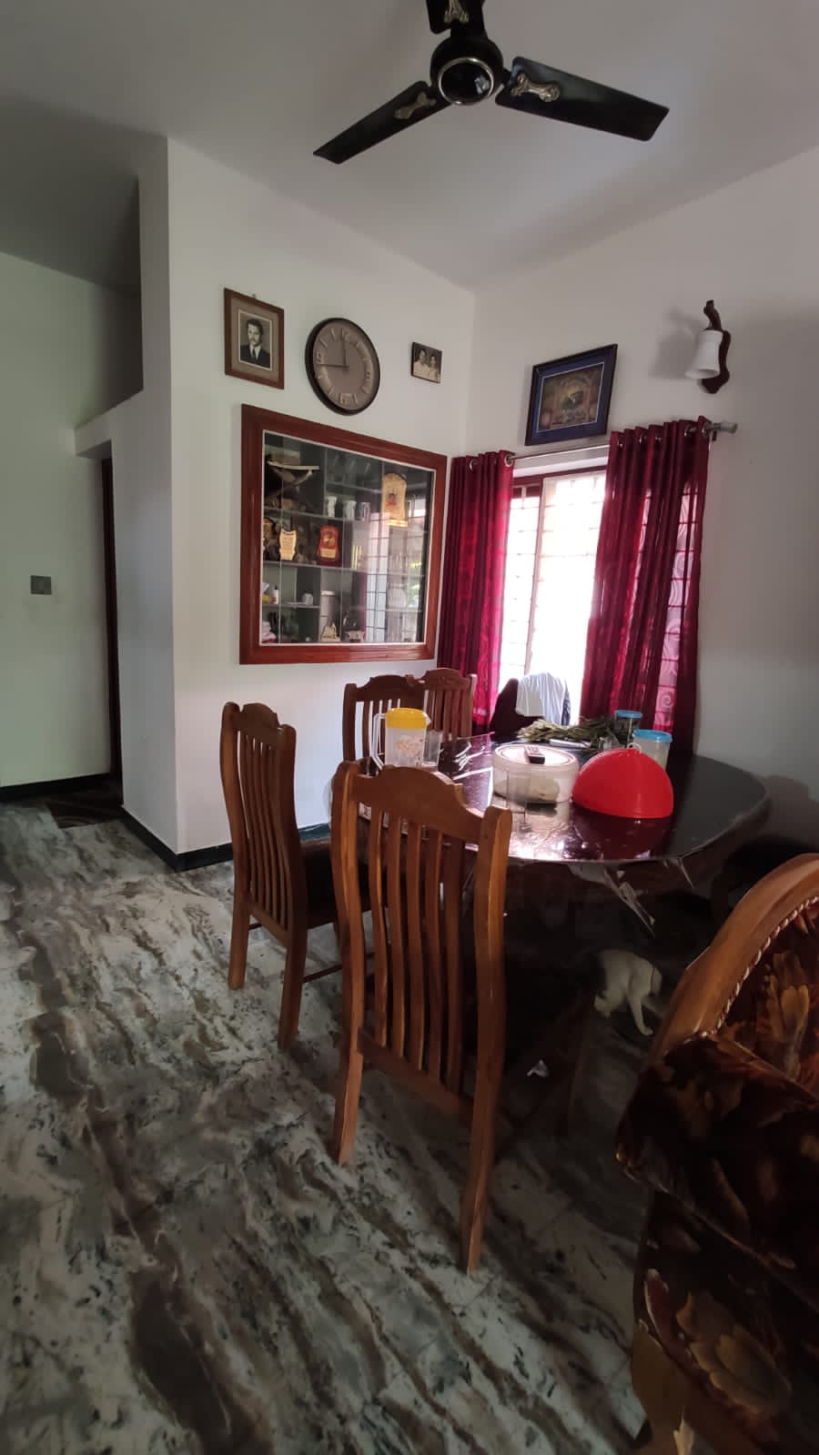 3BHK Semifurnished House with 4cent Land1300sqft