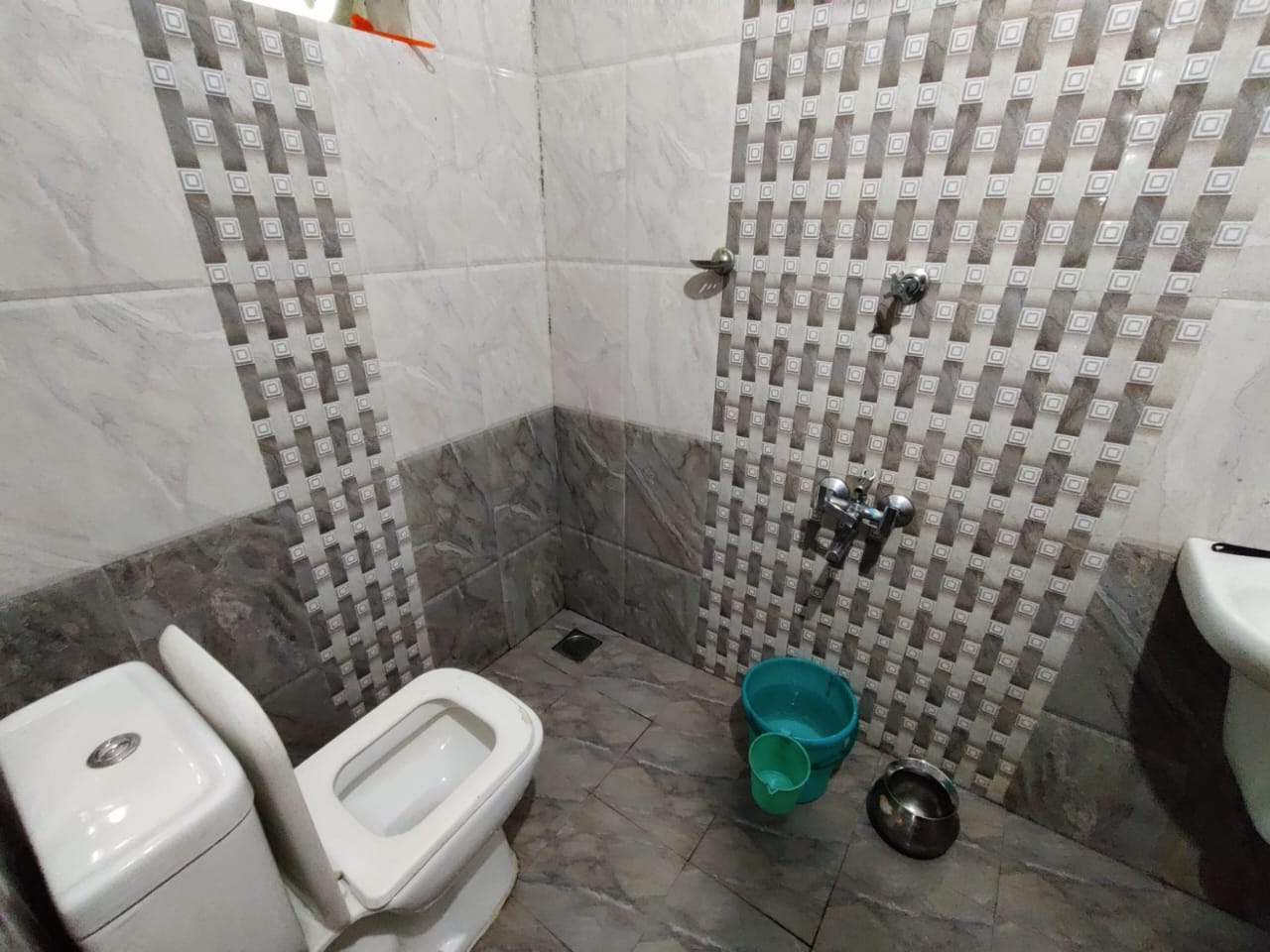1766sqft, 3 BHK Unfurnished Flat in Kakkanad