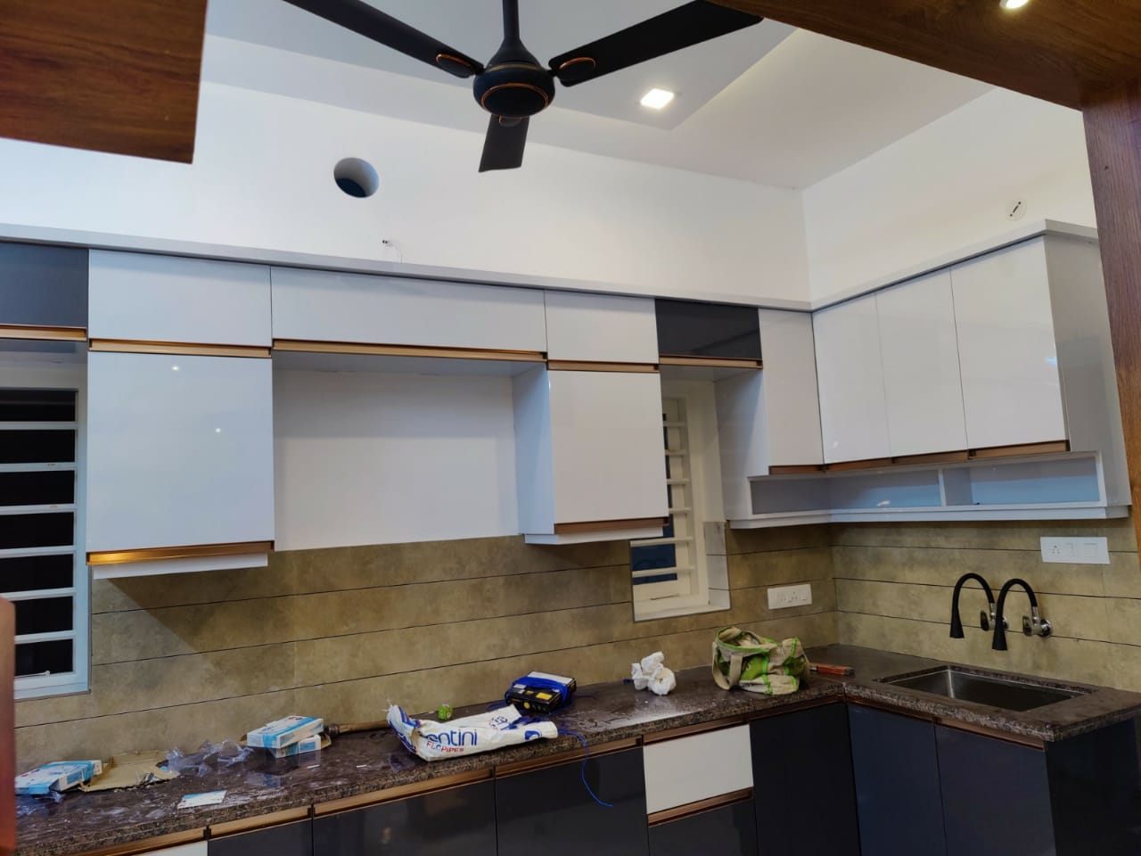 4000sqft, Commercial Building in South Janatha Road, Palarivattom