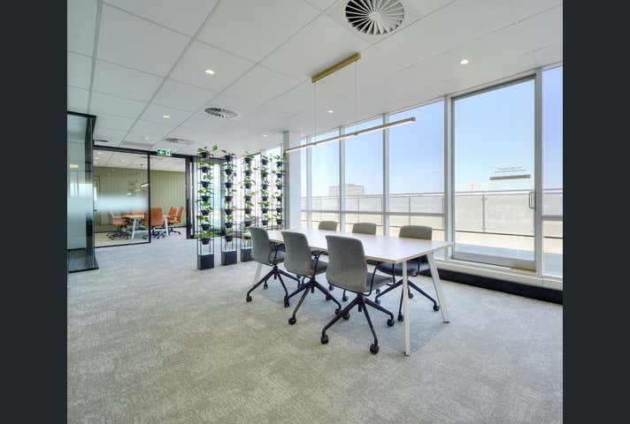 2200 sqft Commercial pace