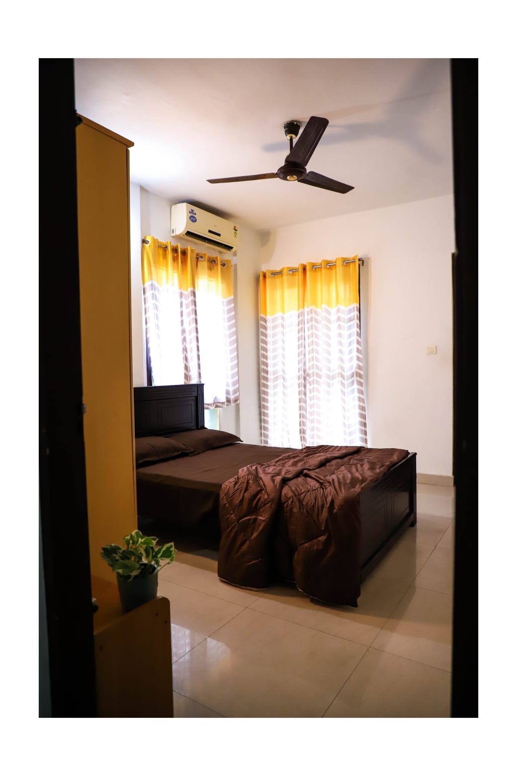 4 BHK Semifurnished House3100sqft
