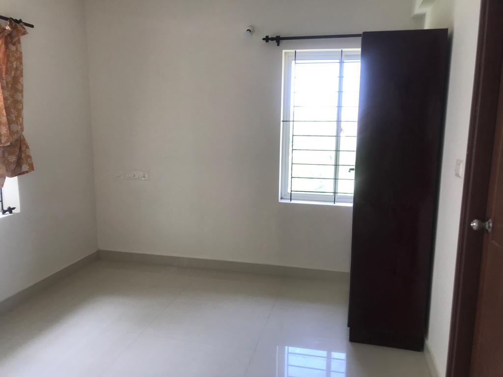 3BHK Semifurnished Flat at kathrikadavu, Kaloor, 1320 sqft