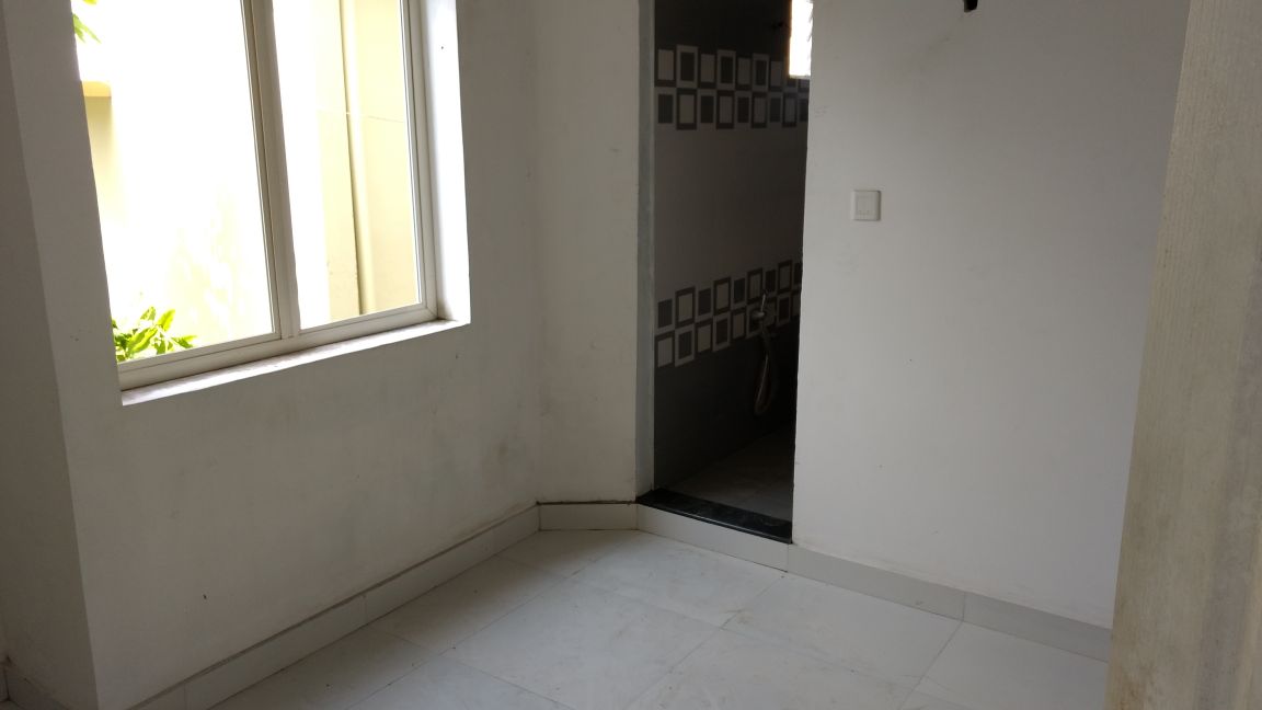 3BHK Semifurnished Flat in Kaloor, 1300sqft