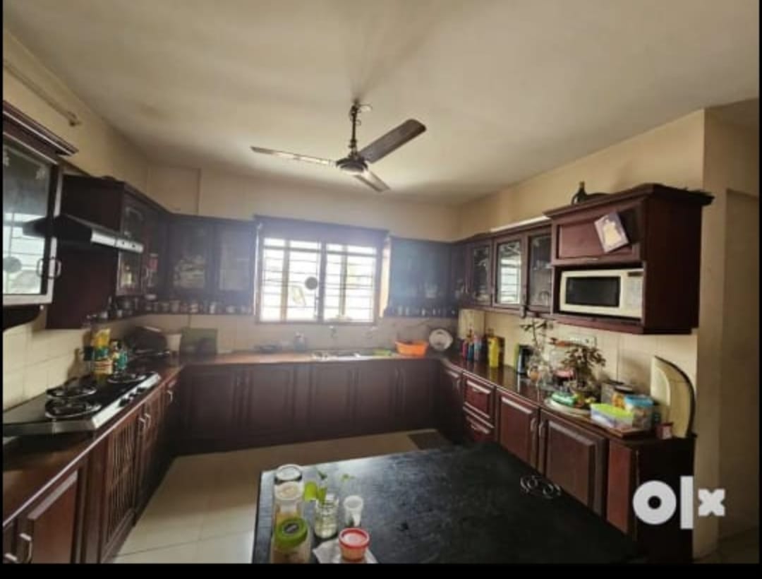4BHK Semifurnished Flat in Kathrikadavu, Kaloor, 2800 sqft