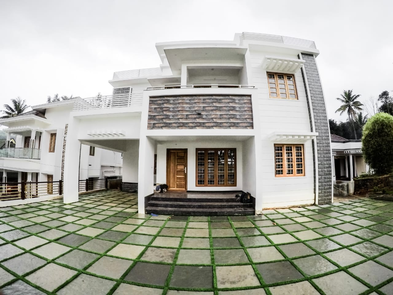5BHK Posh House with 13Cents land 3000sqft - for sale in Ktappana Idukki, Idukki, Kerala