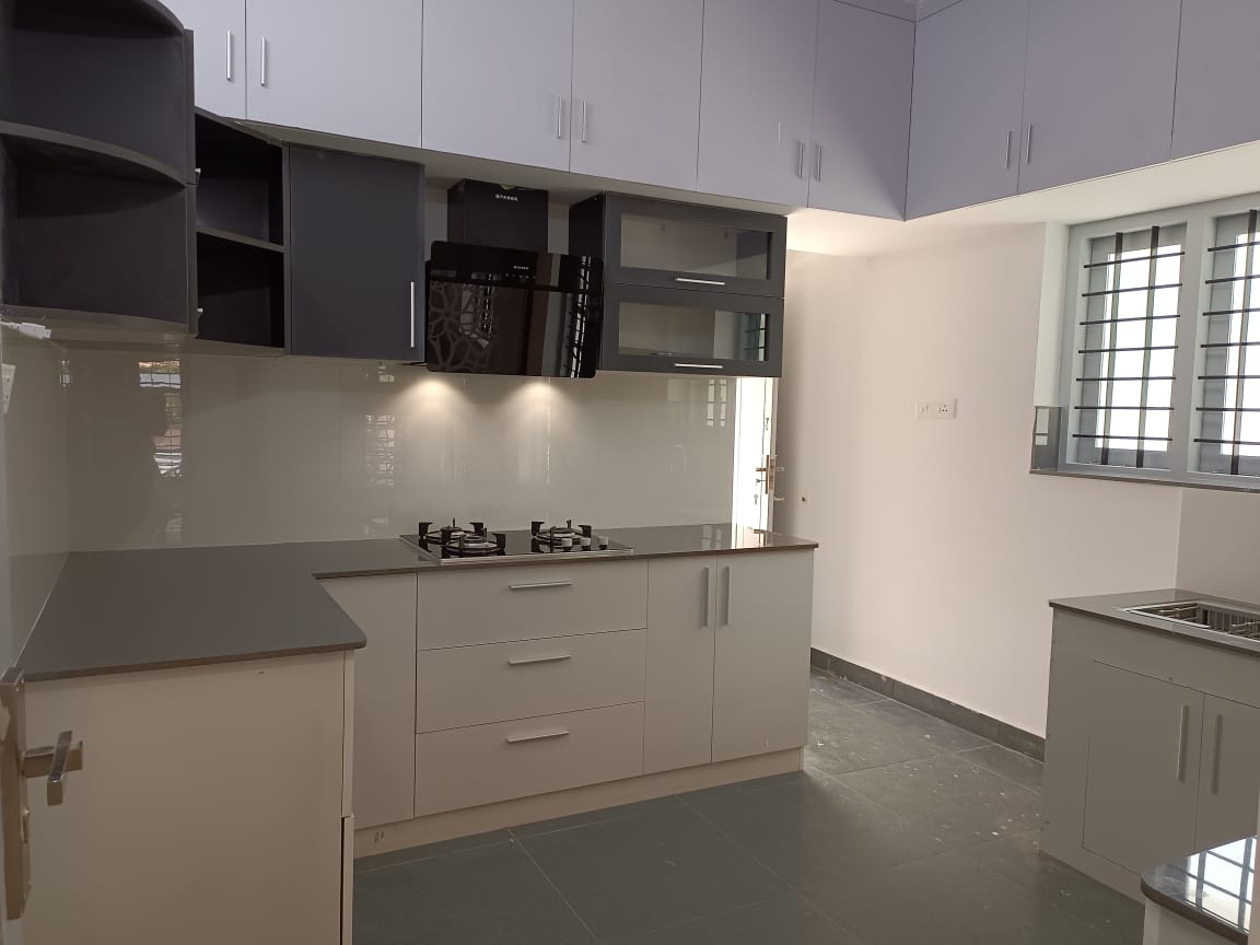 4BHK Brandnew House with 4 Cent1750sqft