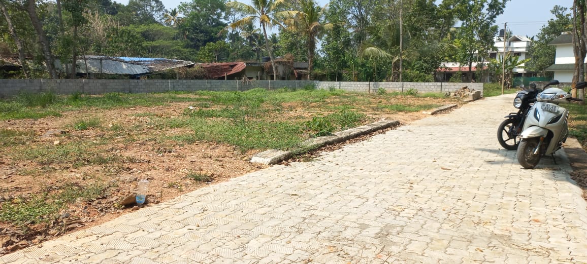 23cents of Residential Plot in Kizhakkambalam
