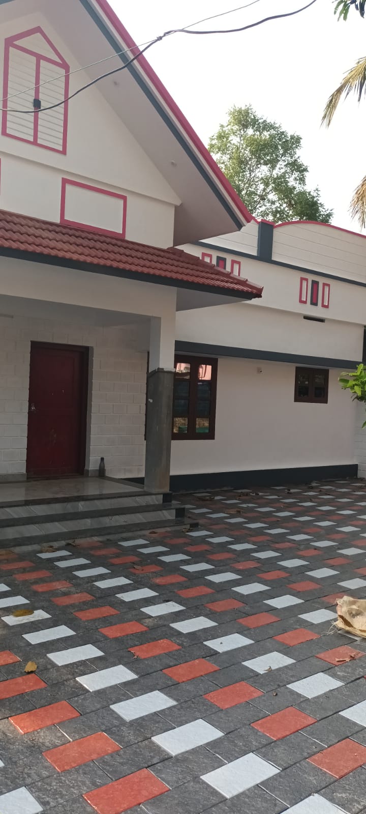 3BHK Semifurnished House 2200sqft in Kalamassery