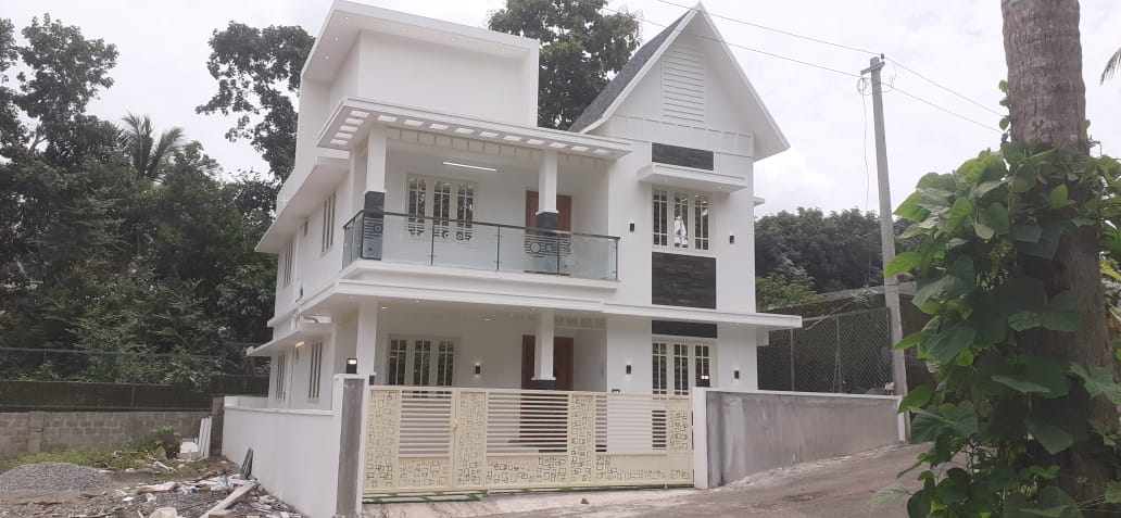 3BHK Semifurnished House1432 sqft in Mulanthuruthy