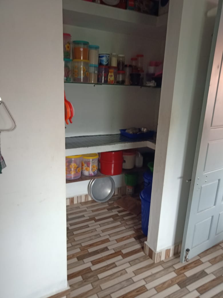 4BHK Semifurnished house  2000 sqft