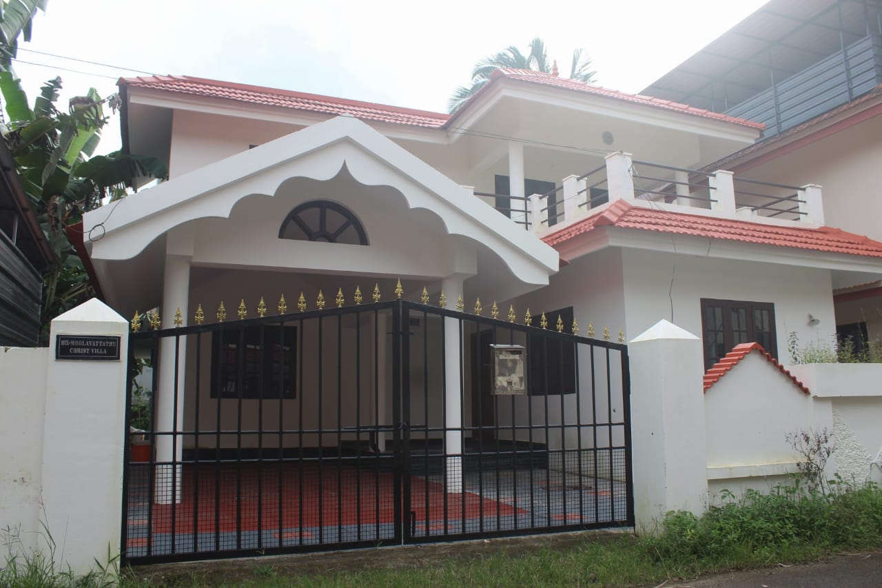 2BHK + Study room Fully Furnished Flat in Kakkanad , 930sqft