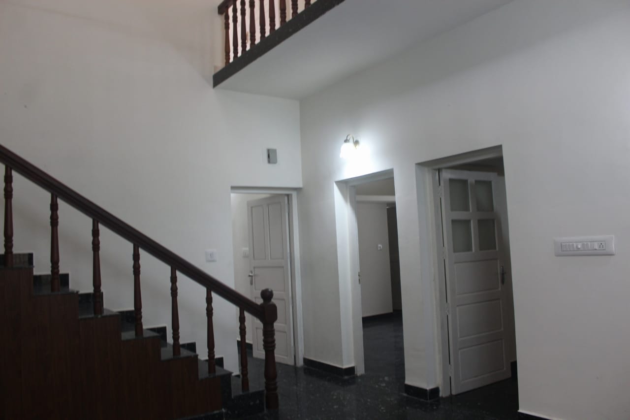 2BHK + Study room Fully Furnished Flat in Kakkanad , 930sqft