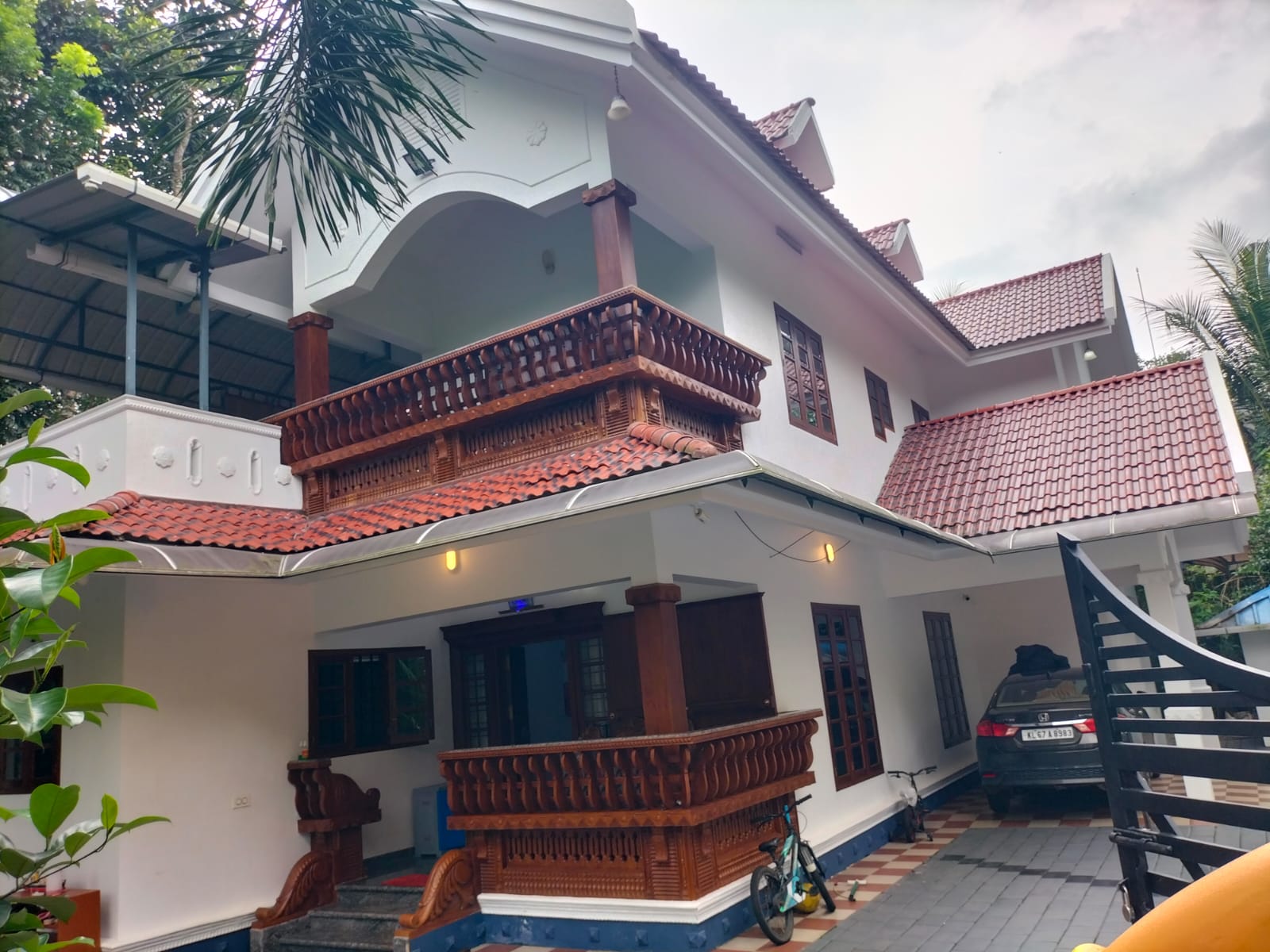 4BHK Semifurnished House with 10cent 2600sqft - for sale in Kuravilangadkottayam, Kottayam, Kerala