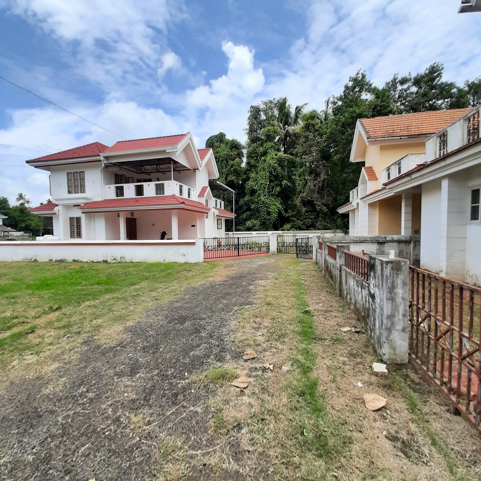 3 BHK Water front Villa for sale1700 Sqft.