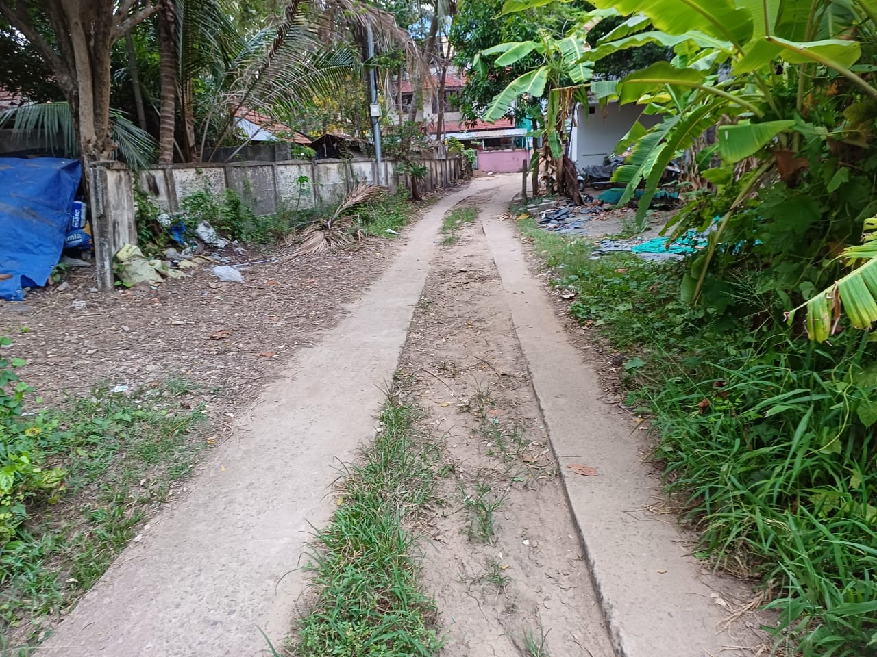 1 Acres of land