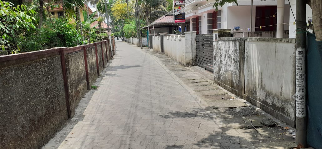 16cent of Commercial Land in Kadavanthra