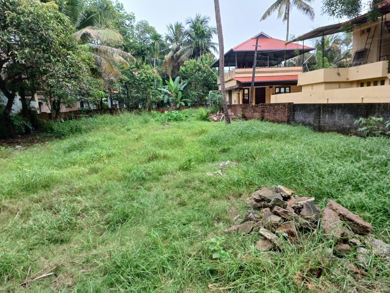14 cents of Land in Kundanoor, Maradu - for sale in Kundannoor, Kochi ( Ernakulam ), Kerala