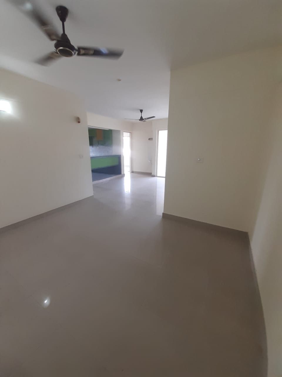 2BHK Semifurnished Flat in Maradu, 1000sqft